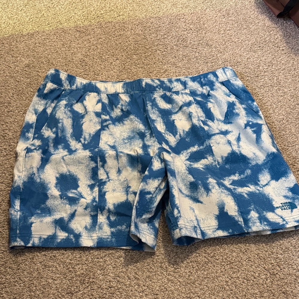 Mens XL Blue and White Tie-Dye Pull-on  Shorts
